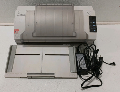 (1) Fujitsu FI-5530C2 Duplex Color Image Scanner w/Power Cord Powers On