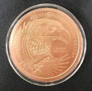 (1) 5oz .999 Fine Copper Bald Eagle Paperweight/Round