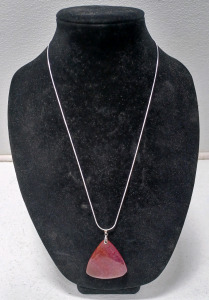 (1) 122ct Red & Yellow Dragon Veins Agate Gemstone w/.925 Necklace