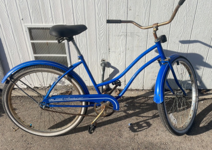 Vintage Blue Cruiser Bicycle 26”