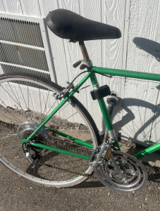 Schwinn Green Road Bike 26”