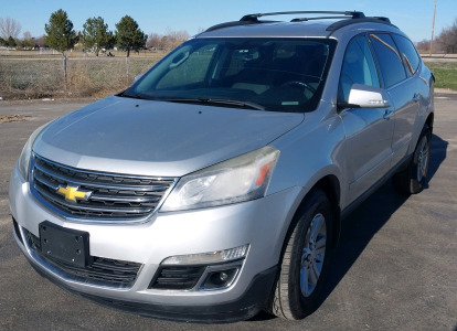 2013 CHEVROLET TRAVERSE - AWD!