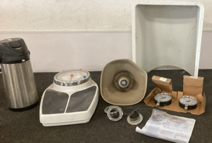 Air/Water Gauges, Loudspeaker, Scale, Carafe