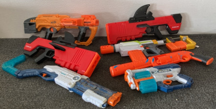 (7) Toy Guns Including Nerf Toy Guns, Fortnite Gun, Roblox Gun