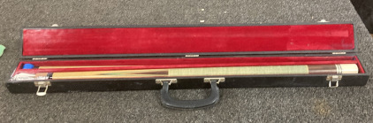 Pool Cue Wirh Case