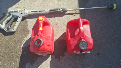 Power washer & gas tank
