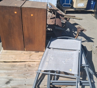 Speakers, chairs & table