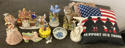 Various Knick-Knacks, Pillow