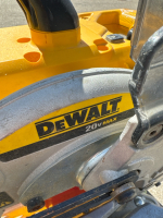 DeWalt 20v Max Saw w/ Blade - 2