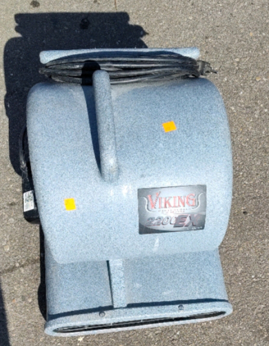 Viking Centrifugal Air Mover 2200EX (powers on)