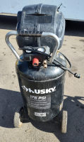 Husky 30 Gallon Air Compressor. 175 Psi. Powers on