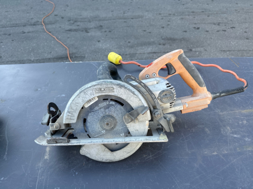 Ridgid R32102 7 1/4” Skill Saw