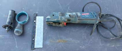 Bosch 1640VS Fine Cut Electric Saw w/ Accessories