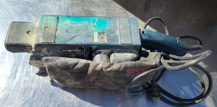 Ryobi BE-321 Belt Sander/powers on