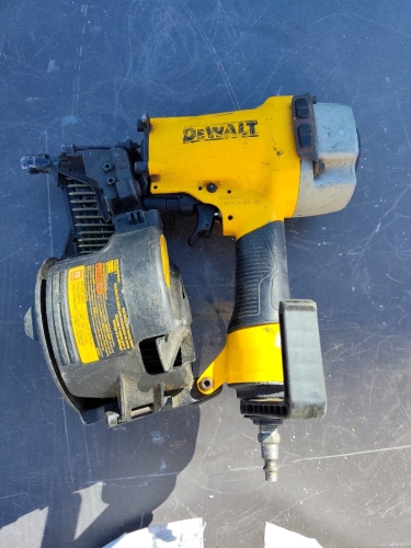 DeWalt Pneumatic Nail Gun