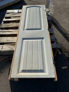 6ft White Door w/ Doorframe