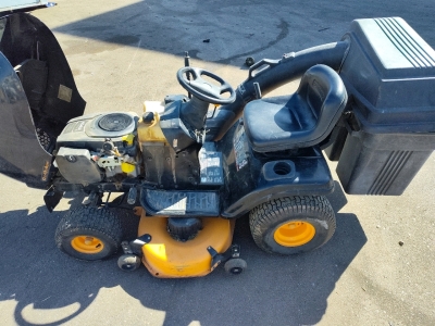 Poulan pro 42" Cut 19 HP 6 Speed. Cranks and Runs Amazing. Has Grass Catch Attachment clutch engages