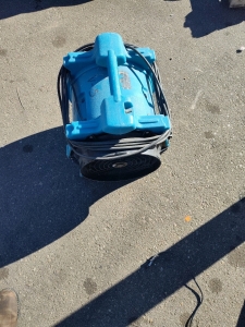 Drieaz Vortex Air Mover - powers on ModelF174-BLU