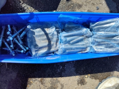 Bin of 3-4" Bolts
