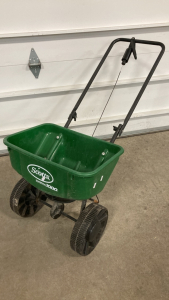 Scotts SpeedyGreen 1000 Seed Spreader