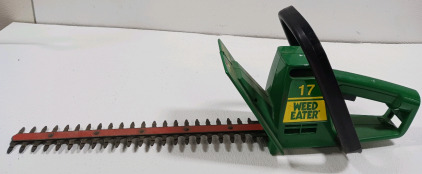 17" Weed Eater Hedge Trimmer (Powers On)