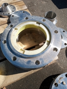 (3)Stainless steel flangeis 10"