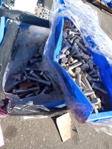 Assorted hardware bolts range from 3. 1/2"to2.1/2" blue bin with2.1/2" and blue crate with 3.1/2"