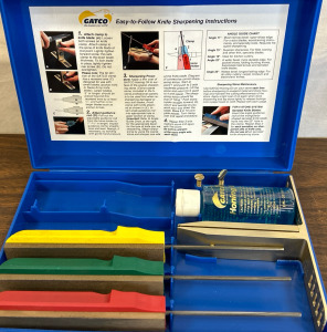 Gatco Knife Sharpening Kit w/ 3 Files/Stones, Clamp, Honing Oil & Case