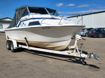 1971 Sabrecraft 22ft Boat on Trailer