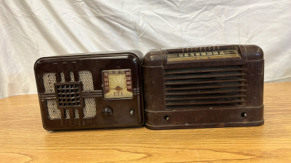 Vintage AM Radios , Not Tested