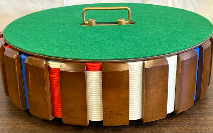 Poker Set In Wood Lazy Suzy w/ Red/White/Blue Chips