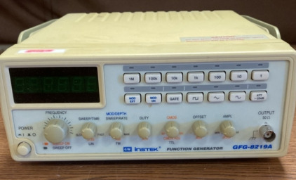 GW Instek Function Generator GFG-8219A