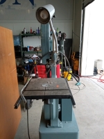 Delta bandsaw in good working order good condition 68".long 29".wide - 7