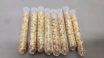 (8) Bottles of Gold Flakes/Leaf Gold
