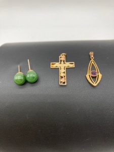 Green Stone Earrings & (2) Necklace Pendants