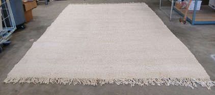 (1) 9×12 (FT) White Jute Area Rug