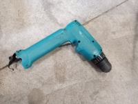 Makita 6095d battery packed drill gun no battery pack blue with hard case - 3