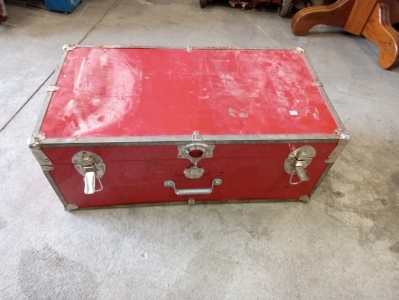 Red chest with latches lock missing 30"long 16"wide good condition