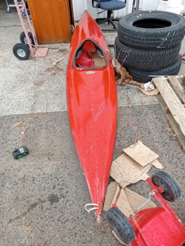 Old town red canoe good condition missing pattels 157"long 23"wide