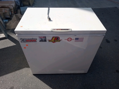 Fridaire Food freezer 34"1/2 long 21"1/2 Wide good working order white lid