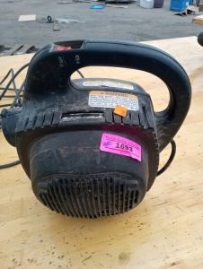Sears roebuck leaf blower missing attachment good working order 120.volt