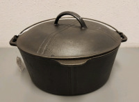 Early 10" Dutch Oven- Rare Pattern Design