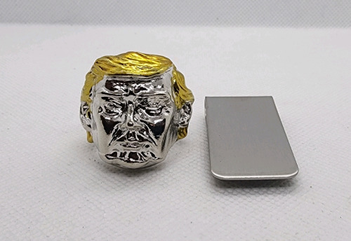 Two Tone Trump Ring Size 12 With Silver Tone Money Clip