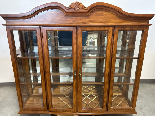 2 Pc. China Hutch w/ Overhead Lighting, Glass Panels & Shelves Plus Bottom Has 3 Drawers & 2 Cabinets Made w/ Concord Hall Oak