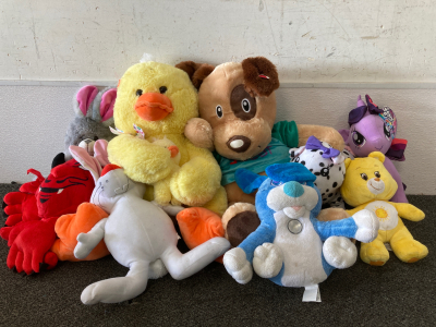 (9) Different Variety&rsquo;s Stuffed Toys