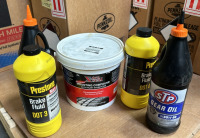 (2) 1 Qt 80W-90 Gear Oil, (1) 32oz DOT 3 Brake Fluid, (1) DOT 4 Brake Fluid, (1) 8Lb Premium Mounting Compound