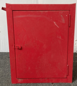 Red Locker BB5