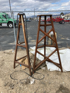 (2) Large Jack Stands