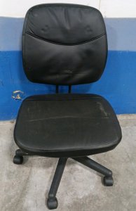 Leather office Chair Good condition