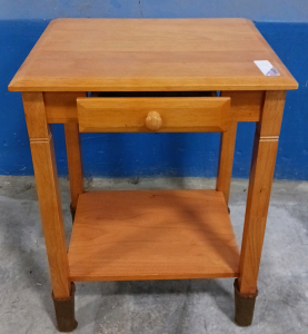 Wooden End Table 18"&times;15&times;24"